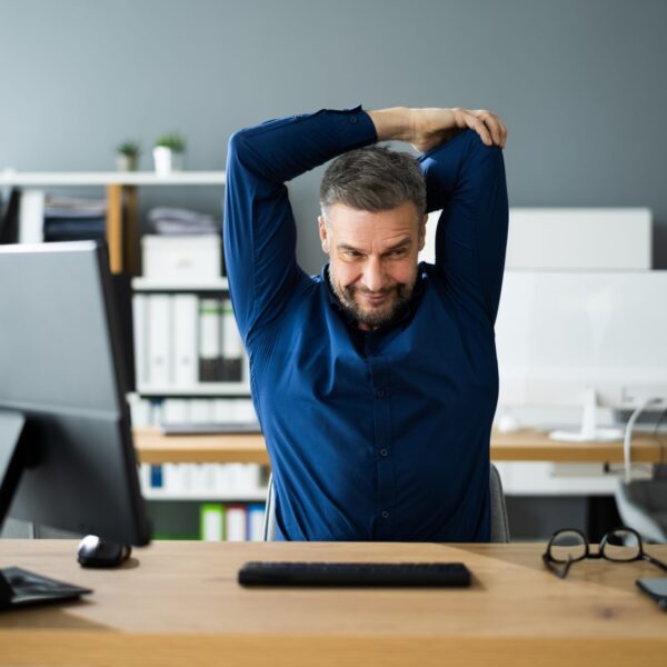 Télétravail, faites des étirements